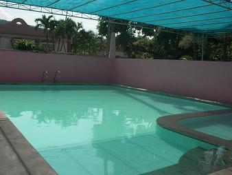Rent 3G Water Splash Resort in Calamba