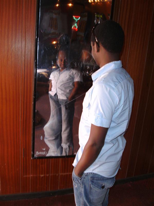 Checking himself out again!